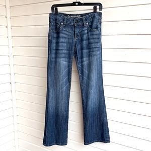 American Eagle Favorite Boyfriend jean size 6 EUC